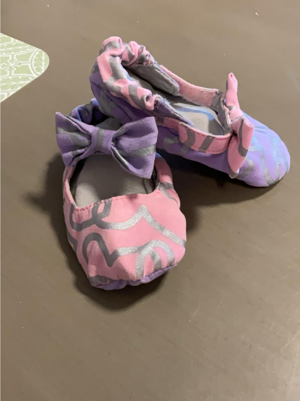 WeeChooZe Baby Pink & Purple Bow Slip-On Ballet Shoes 9-12 mos.